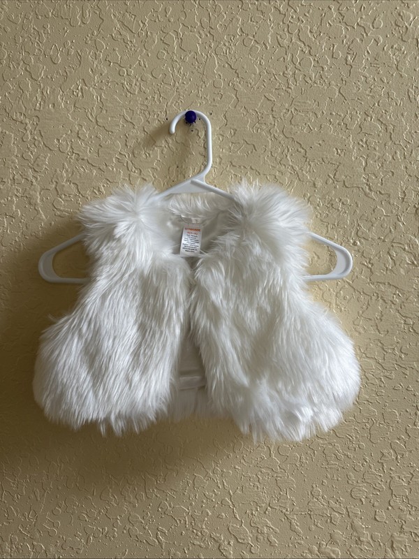 GYMBOREE White FUR FUZZY COMFY SHRUG Sweater/Cardigan GIRLS Size 5-6 Small Vest