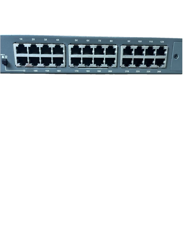 SMC Networks ( SMCGS2401 ) EZ Switch 24-Port Unmanaged Gigabit Ethernet Switch - Image 3 of 4