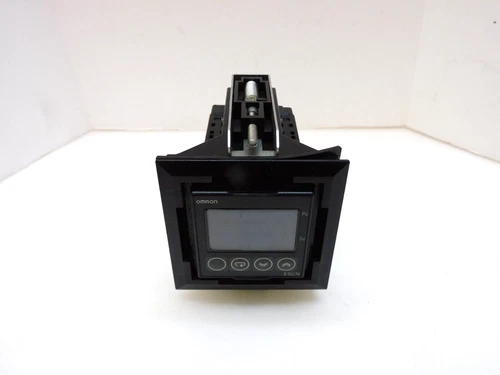 OMRON E5CN-Q2HBT TEMPERATURE CONTROL CONTROLLER