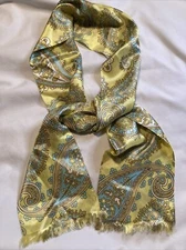 Vintage 70’s Paisley Floral Rectangular Scarf Fringe Hem Green Blue 68” x 6-1/2”