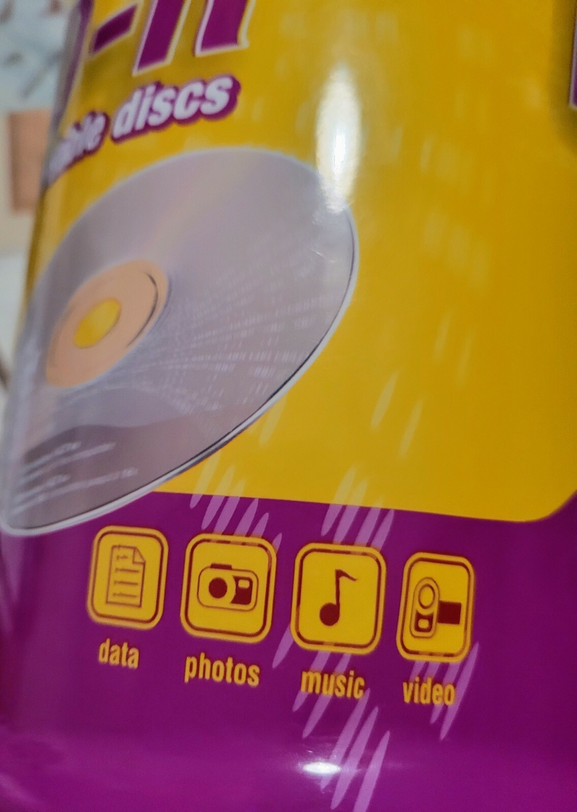 DVDR DVDR Staples 100 Recordable Logo Branded 16X 4.7GB 120min Media