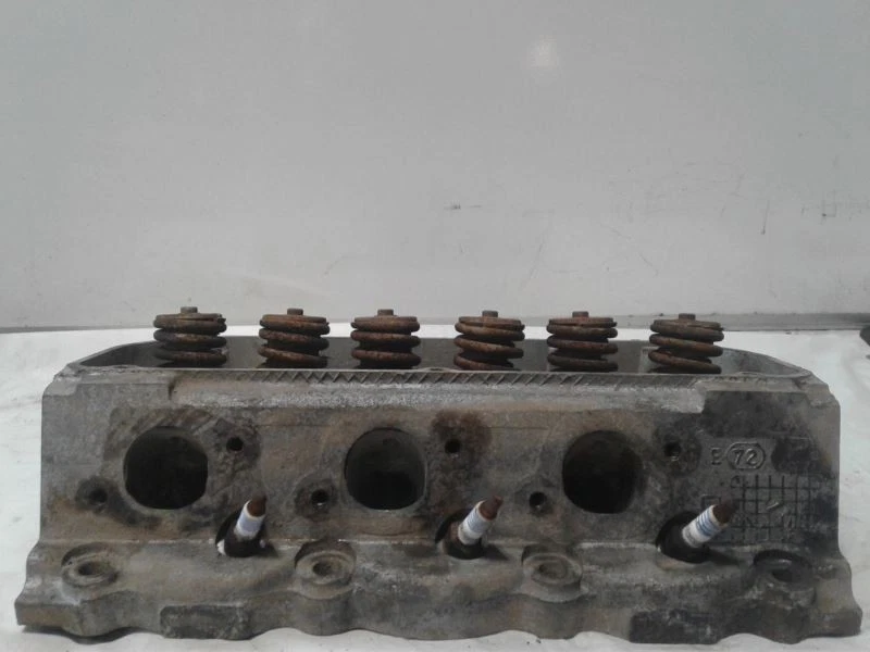 Culata Mercury Cougar 1984-1987 3,8 L T-Bird E4ze-6090-B7C Foto 2 de 4