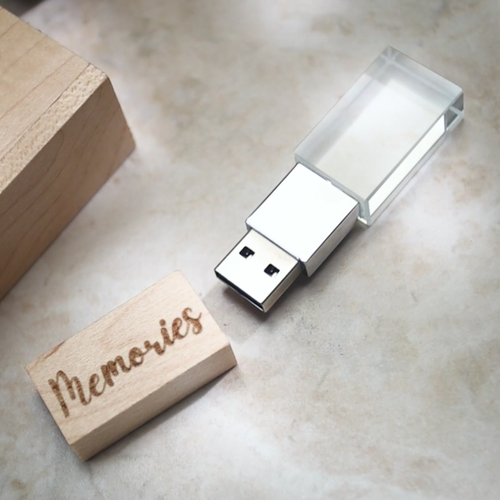 Custom Engraved Wooden USB 3.0 with Box, Perfect Gift for special occasions - 第 1 支影片,共 1 支