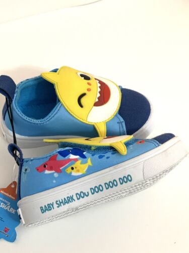 Baby Shark Kids Toddler Size 10 Sneakers, Blue White, Yellow - Afbeelding 1 van 3