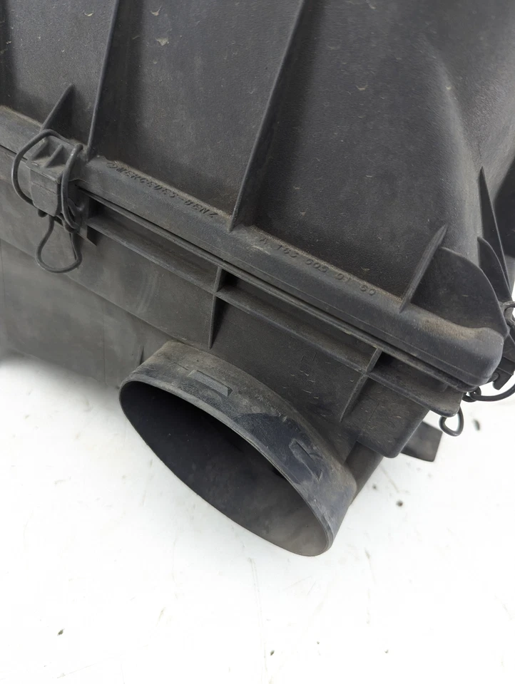 Caja limpiadora de filtro de admisión de aire Mercedes Benz Clase Ml 1998-2002 1635050160 OEM Foto 2 de 4