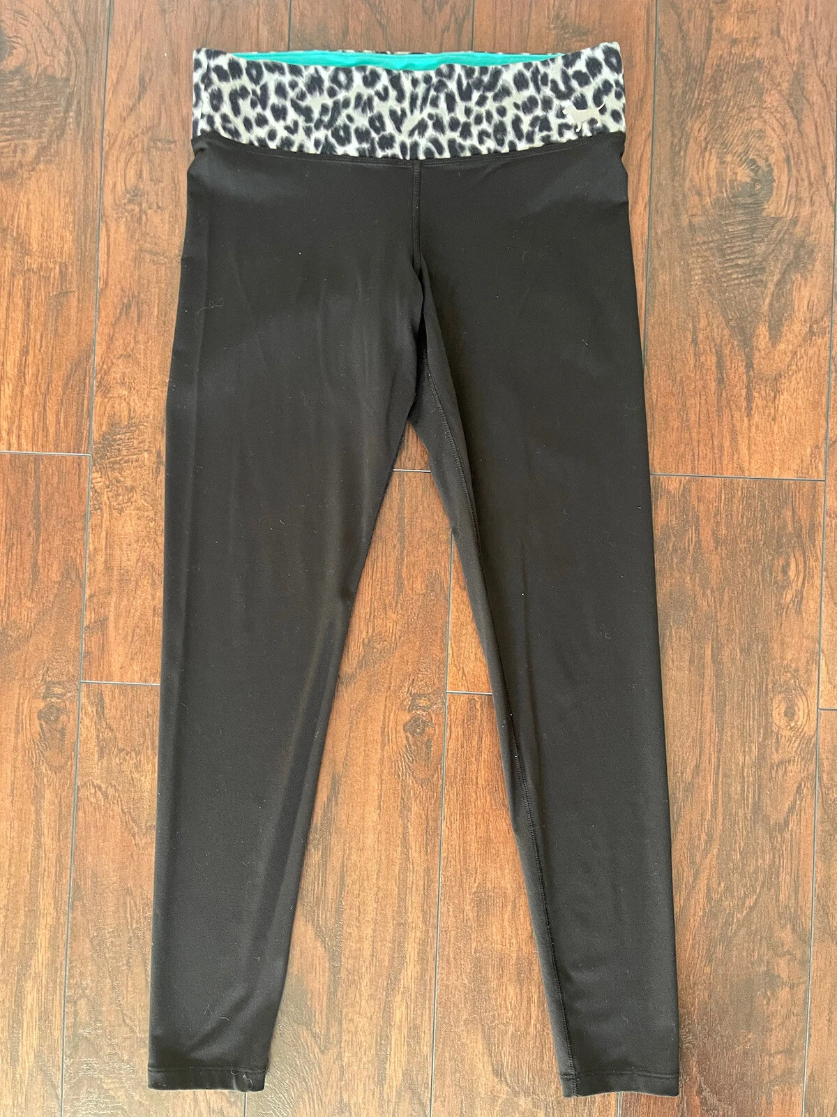 victoria-secret-vs aqua leopard reversible waistband yoga leggings