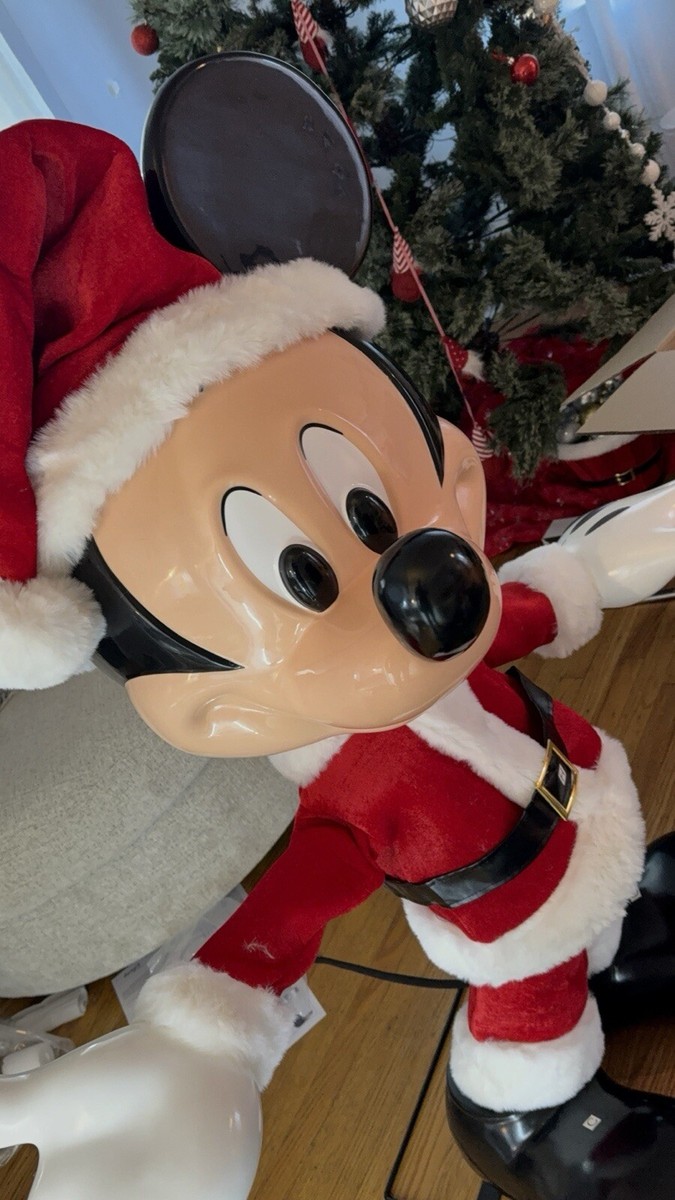 【即購入ok!!】Vinylmation ディズニークリスマス4体セット 新品 即購入ok!!】Vinylmation ディズニークリスマス4体セット 新品