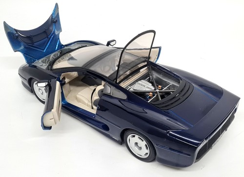 Maisto 1/18 Jaguar XJ220 Dark Blue 90's Supercar Diecast scale model car - Foto 6 di 9