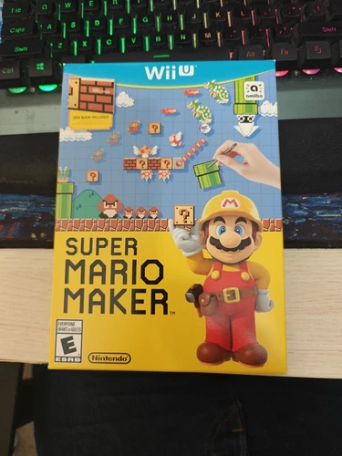 Super Mario Maker Bundle Box with Art Book Wii U CIB Pristine Condition, Working