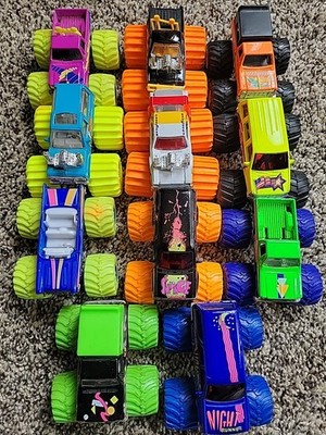 (11) Road Champs 1:64 Monster Truck Bog Buster Mud Slinger HOG Heatwave Towing