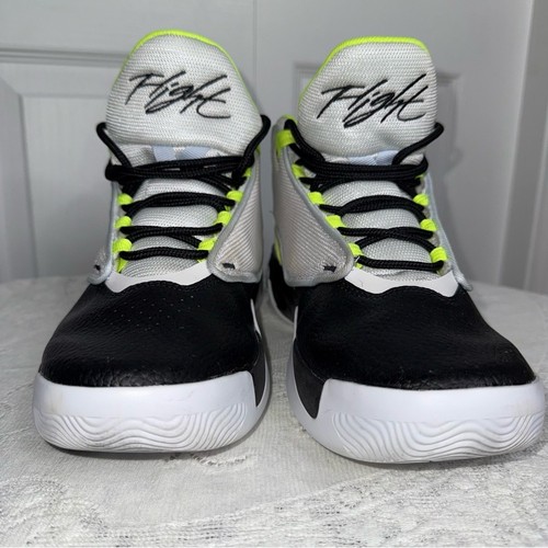 Nike Jordan Max Aura 4 GS Platinum Volt Gr. 7 Youth s/w neongelb Sneaker - Bild 2 von 15
