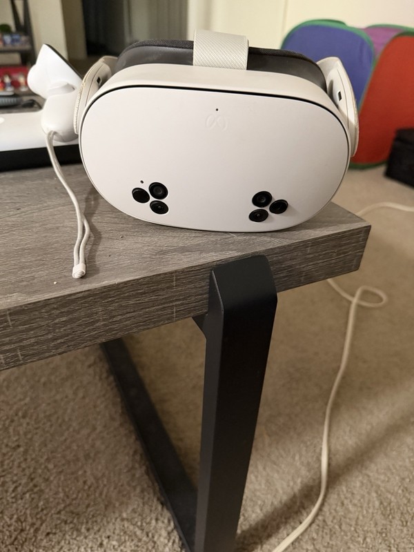 Meta Quest 3S Headset 128GB, Controllers Included