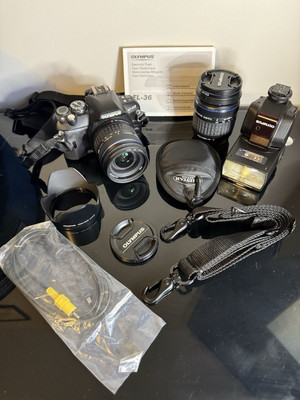 Olympus E-410 10.0MP Digital Camera 14-42mm Lens Battery Charger Card etc TESTED