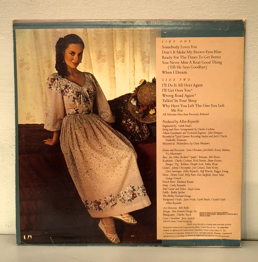 Crystal Gayle - Classic Crystal - Vinyl VG+ LP Compilation - Image 2 of 4