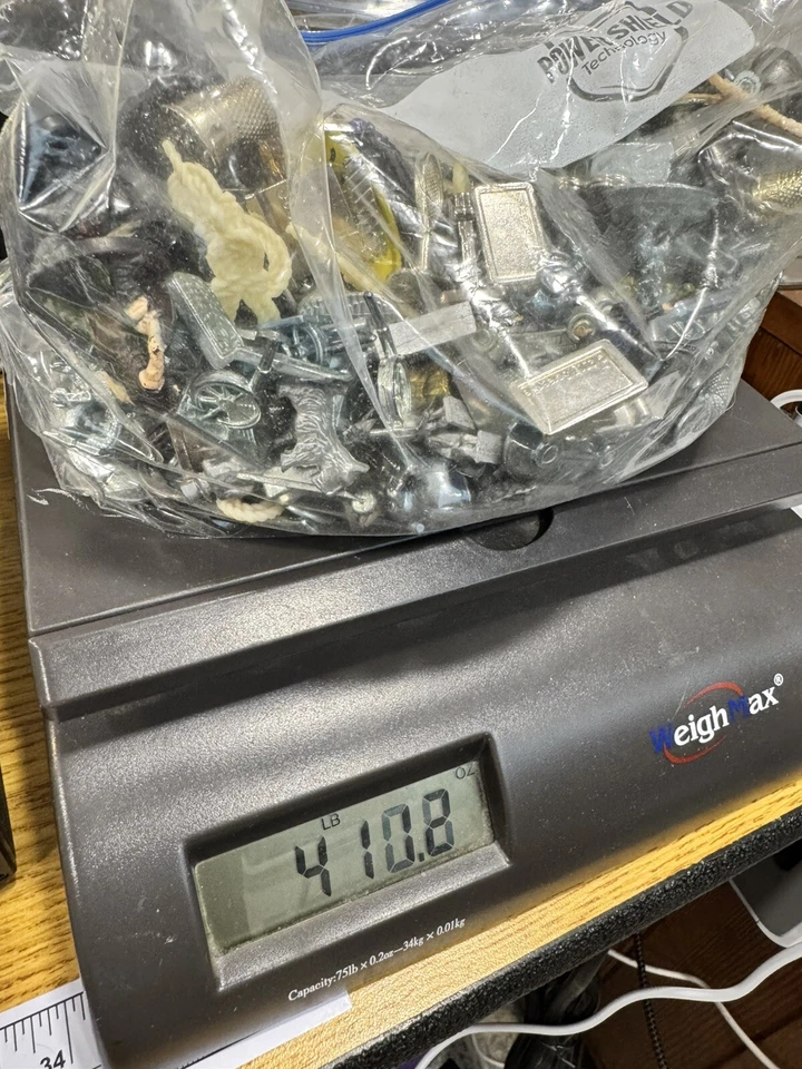 ENORME LOTE 74oz Fichas Monopoly Movers Serie Especial y Regular ¡¡Casi 5 Libras!!! Foto 2 de 4