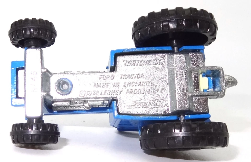 LESNEY MATCHBOX NO. 46 FORD TRACTOR - MINT - Image 3 of 3