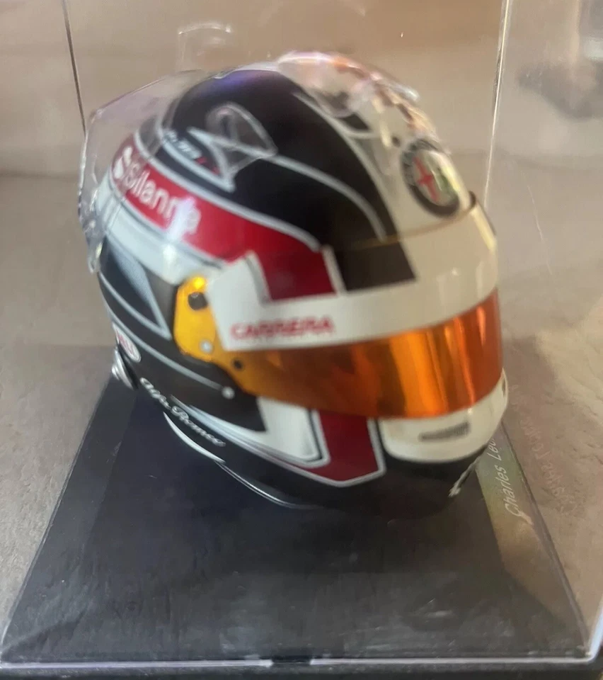 CASCO MINIATURA CHARLES LECLERC 2018 MARCA SPARK ESCALA 1:5 BURBUJA ACRÍLICA Foto 2 de 2