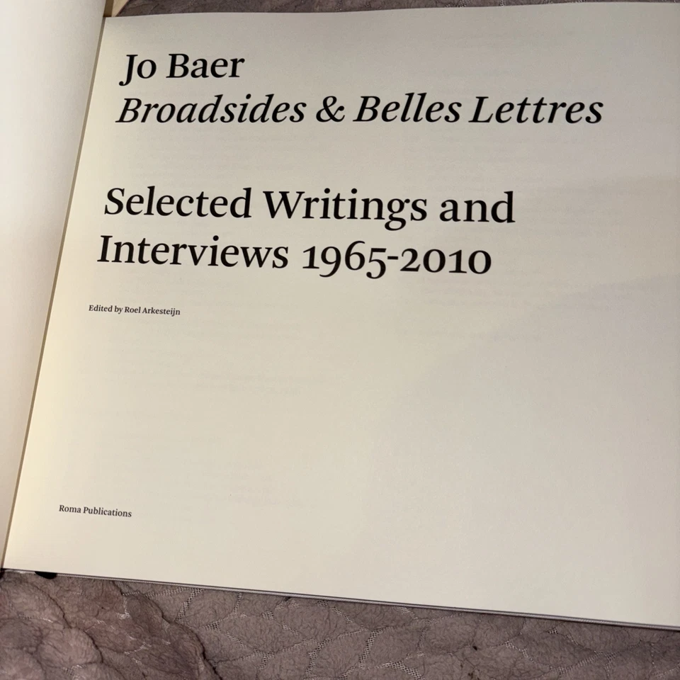 Jo Baer: Broadsides & Belles Lettres. Selected Writings and Interviews 1965-2010 Foto 2 de 4