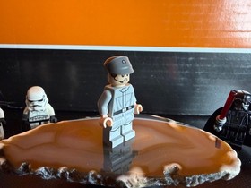 LEGO Star Wars Minifigure Imperial Crew sw0584 75055 Minty USA Seller