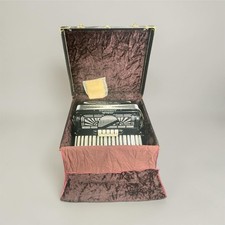 Vintage Italo American 120 Bass Piano Accordion Black 41 Key Chicago Case Gloria