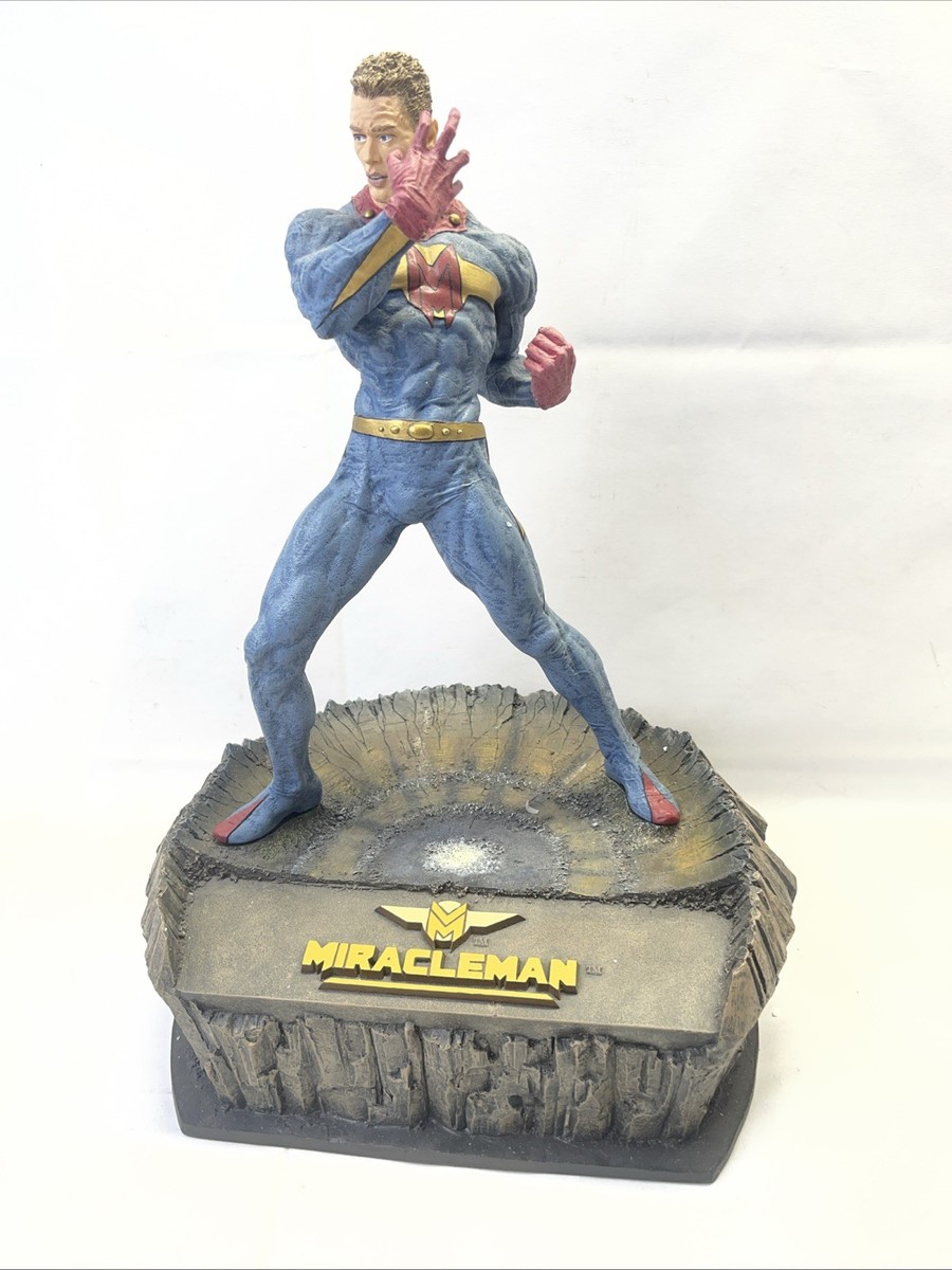 Miracleman Statue 2003 McFarlane Toys Cold Cast Resin Vintage