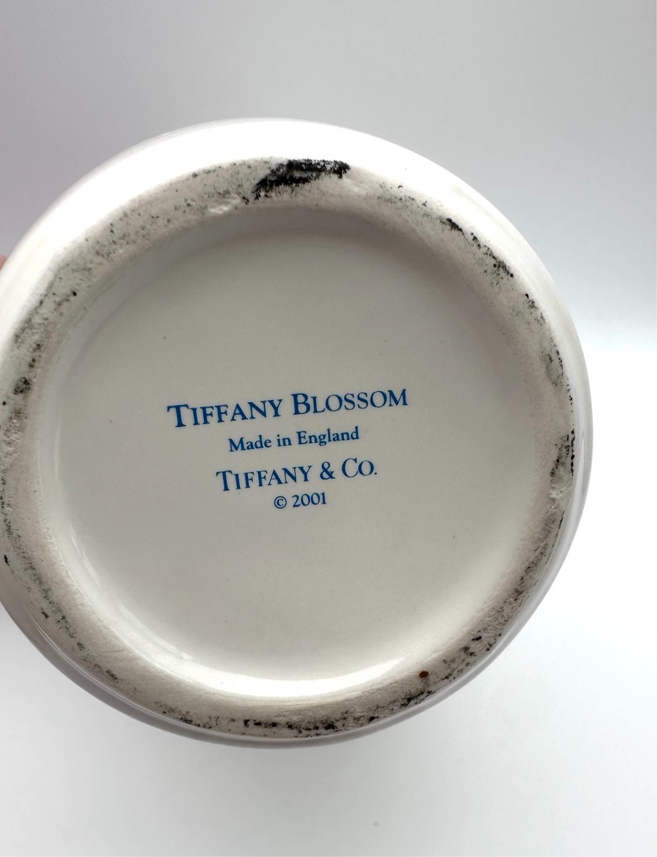 Tiffany & Co Tiffany Blossom Vase 2001 Made in England Blue Floral