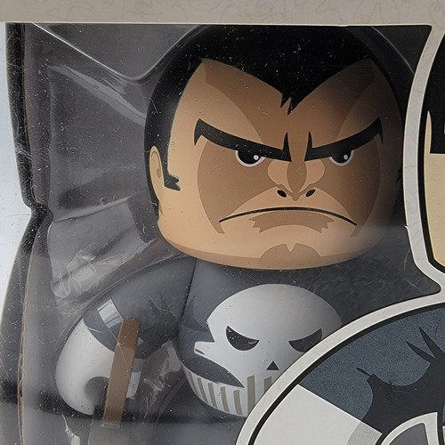 PUNISHER Mighty Muggs Marvel Toys R US Exclusive Collectible - Picture 7 of 8