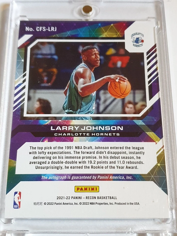 Panini Recon Larry Johnson 2021 automático/75 holograma reclamo de fama firmas - raro Foto 4 de 4