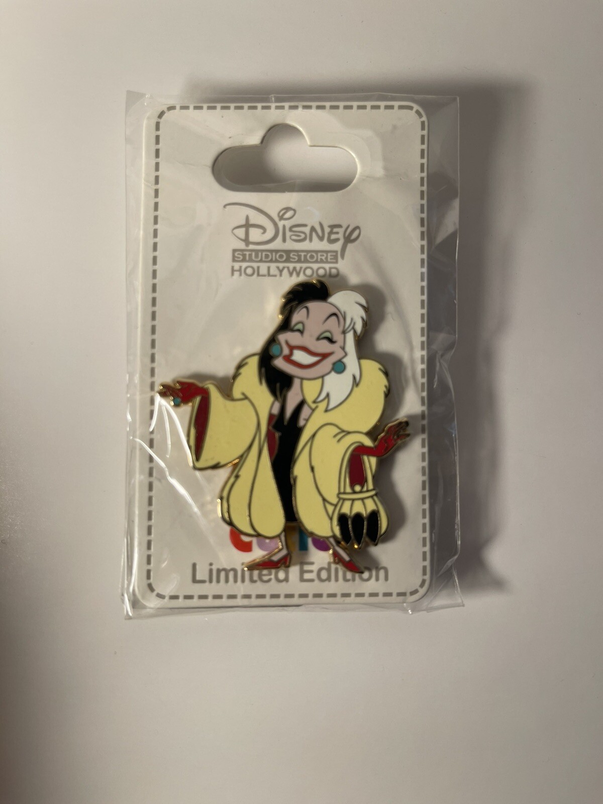 Cruella DSF Cutie Pin