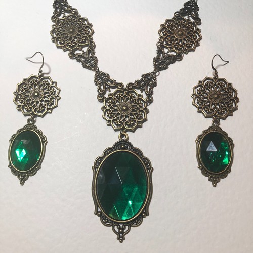 COLLAR COLGANTE GRANDE P GRAN FILIGRANA ESTILO VICTORIANO VERDE ORO OSCURO (BRONCE) - Imagen 7 de 9