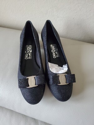 SALVATORE FERRAGAMO Vara Shiny Glitter Bow Black Pumps US