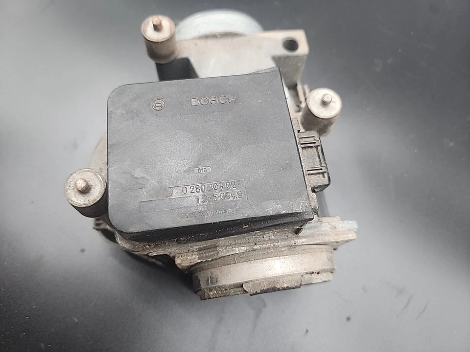 BMW E30 E24 E28 533 633 733 735i SENSOR DE FLUJO DE AIRE MÁSICO BOSCH (82-89 OEM L7 Foto 2 de 4