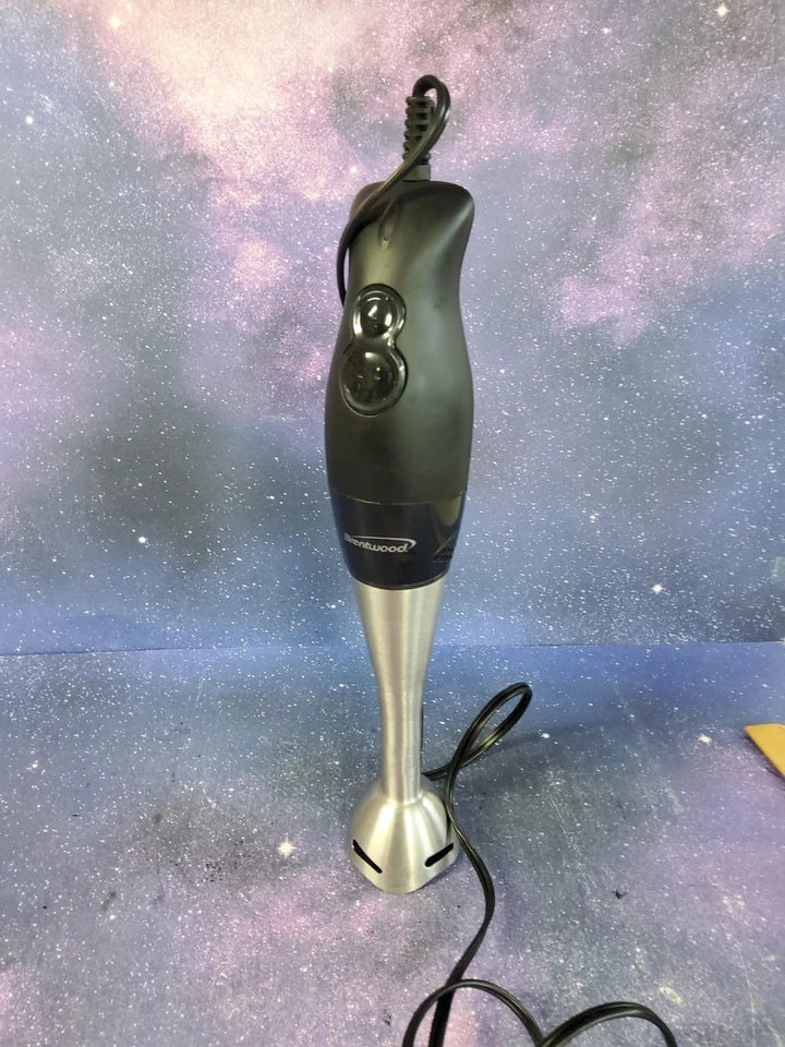 Brentwood HB-33BK: Batidora de mano de 2 velocidades 200 W, negra Foto 2 de 4