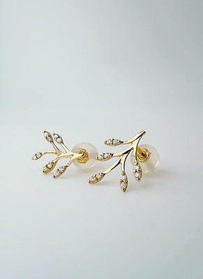 18K Solid Gold Diamond Olive Leaf Earrings 0.10CT Climber Studs Real Gold