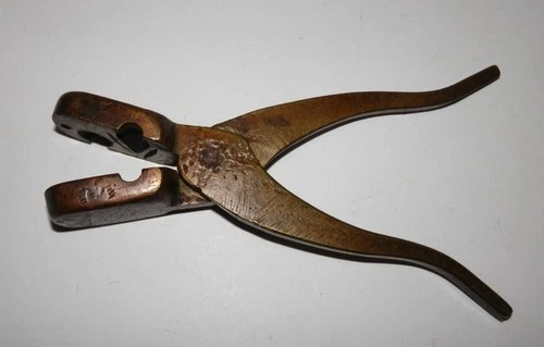 Civil War Solid Brass Two Cavity Bullet Mold (maybe 31 cal)