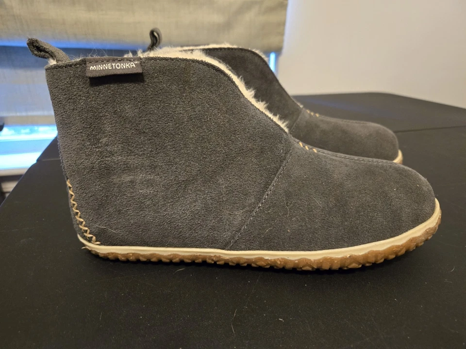 Woman's Minnetonka Tucson Slipper Boots Size 9M - Gray - Image 3 of 4