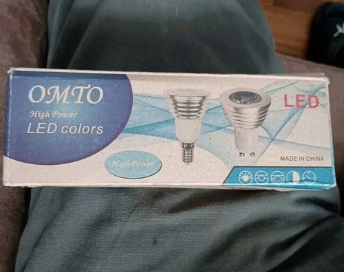 OMTO E26/E27 3W RGB Color Changing Spotlight with IR Remote Control Mood Ambianc - Picture 2 of 17