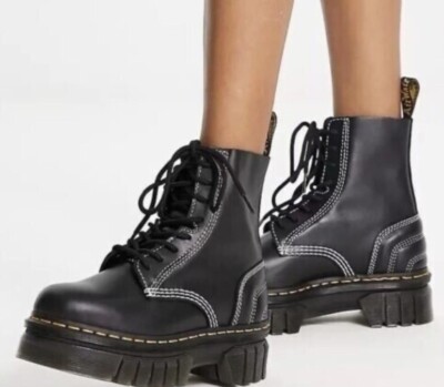 Doc Martens Audrick 8 Eye Quilted Boots Black Leather Womens Size