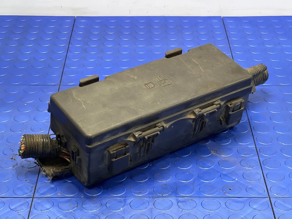 Bloque de conexiones relé caja de fusibles motor Ford Expedition 2009-2014 OEM 9L1Z14A068A Foto 4 de 4