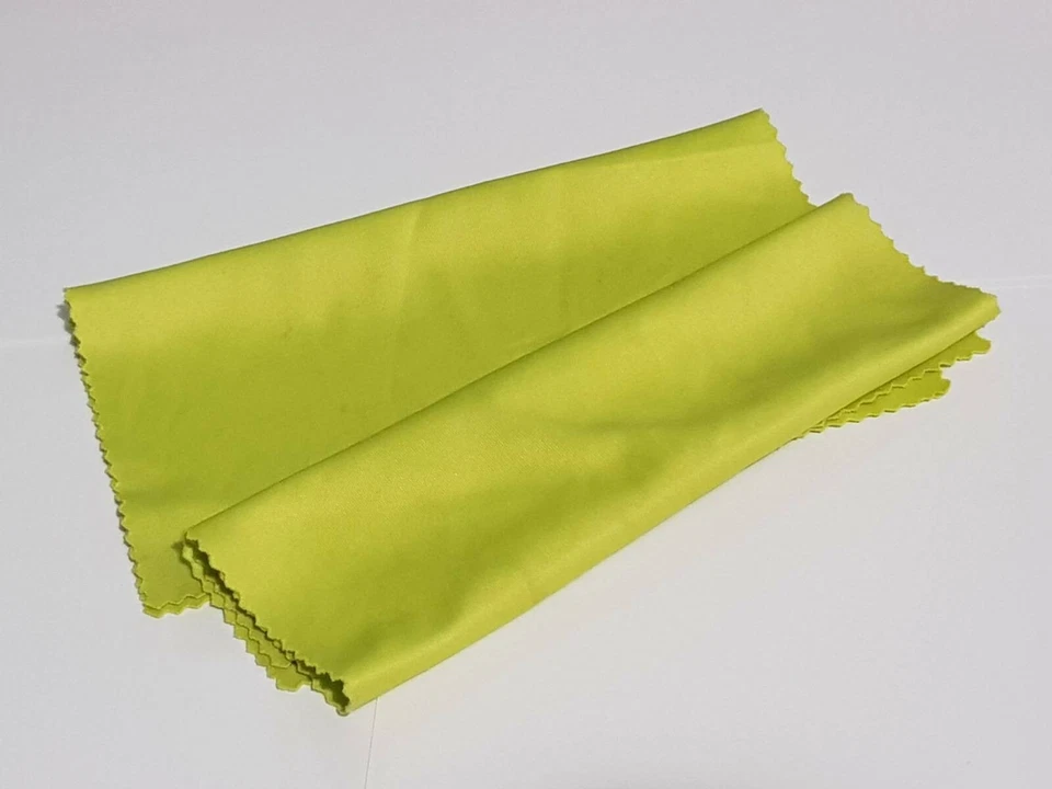 BELKIN LCD DISPLAY SCREEN CLEANER KIT FOR MOBILE, TV, TABLET, MONITOR, CAR - Image 3 of 4