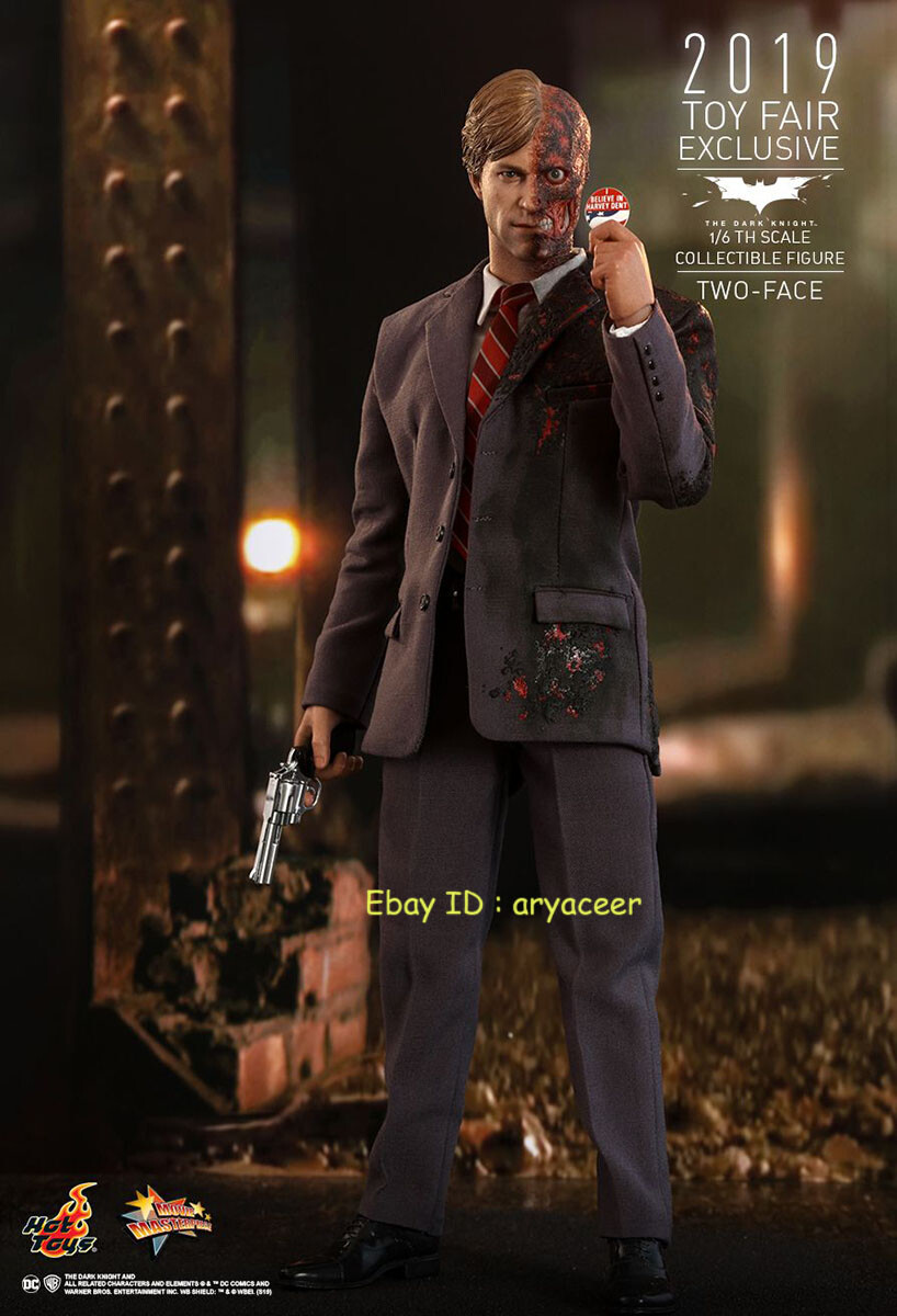 Hot Toys MMS546 The Dark Knight Two Face 2.0 1/6 Action Figure In