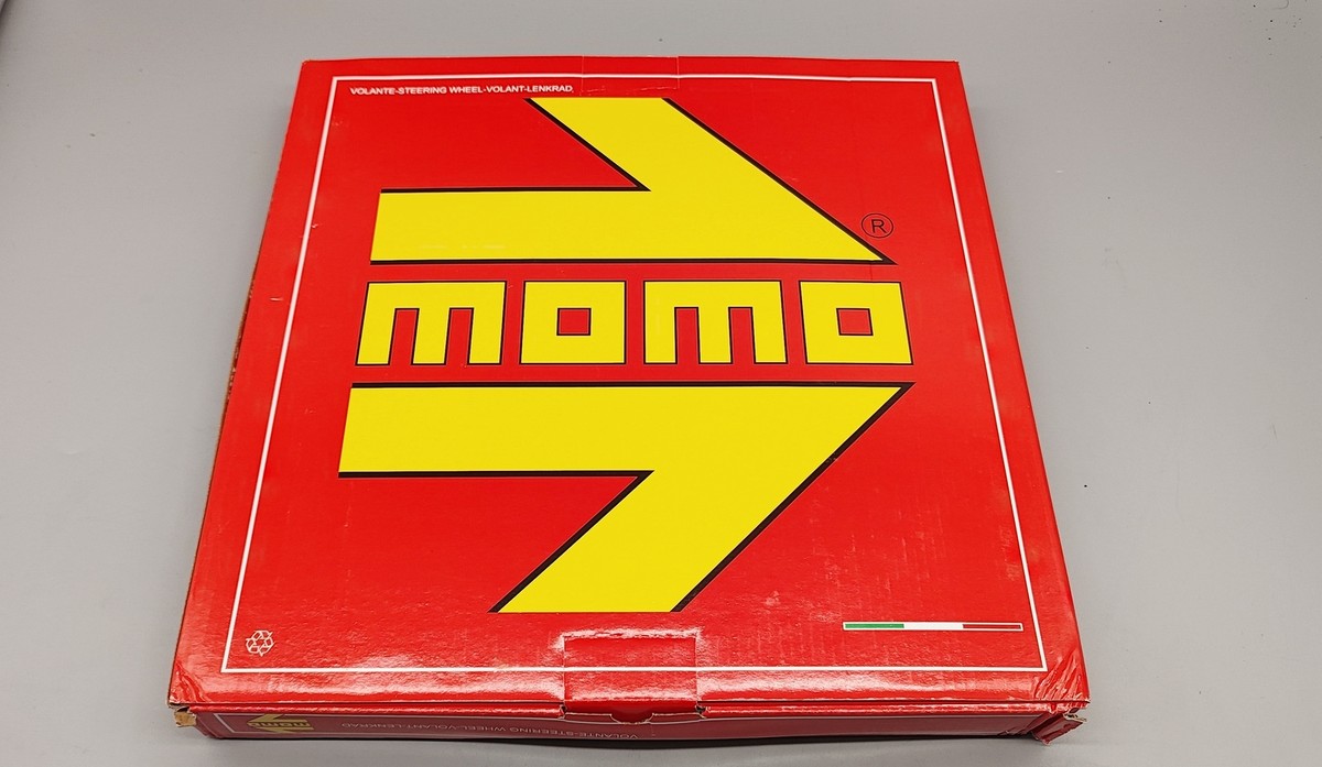 75.9914'MOMO MonteCarlo Genuine Leather Thickened Spoke Steering