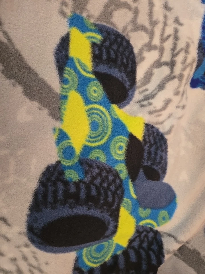 Monster Truck Race Car Fleece 1.5 Yard X 60" PRECUT  Fabric DIY Throw pillow New - Image 4 of 4