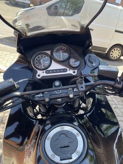 Triumph Tiger 885