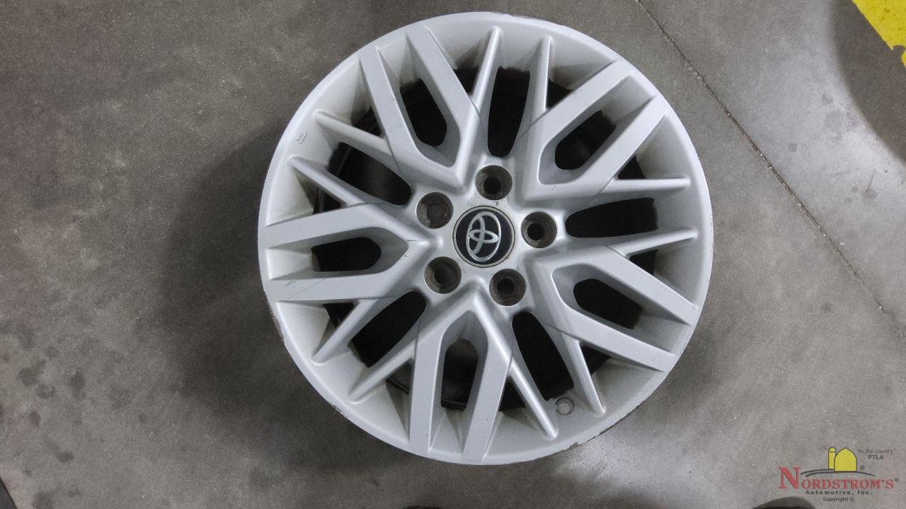 2016 Toyota Camry 16" Wheel Rim 16x7, 5 lug, 4-1/2" Alum