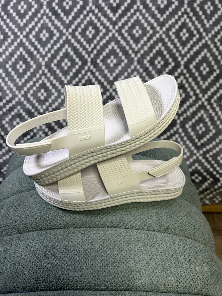 Sandalias Reef Water Vista para mujer 9 blancas correa ajustable peso ligero vacaciones Foto 4 de 4