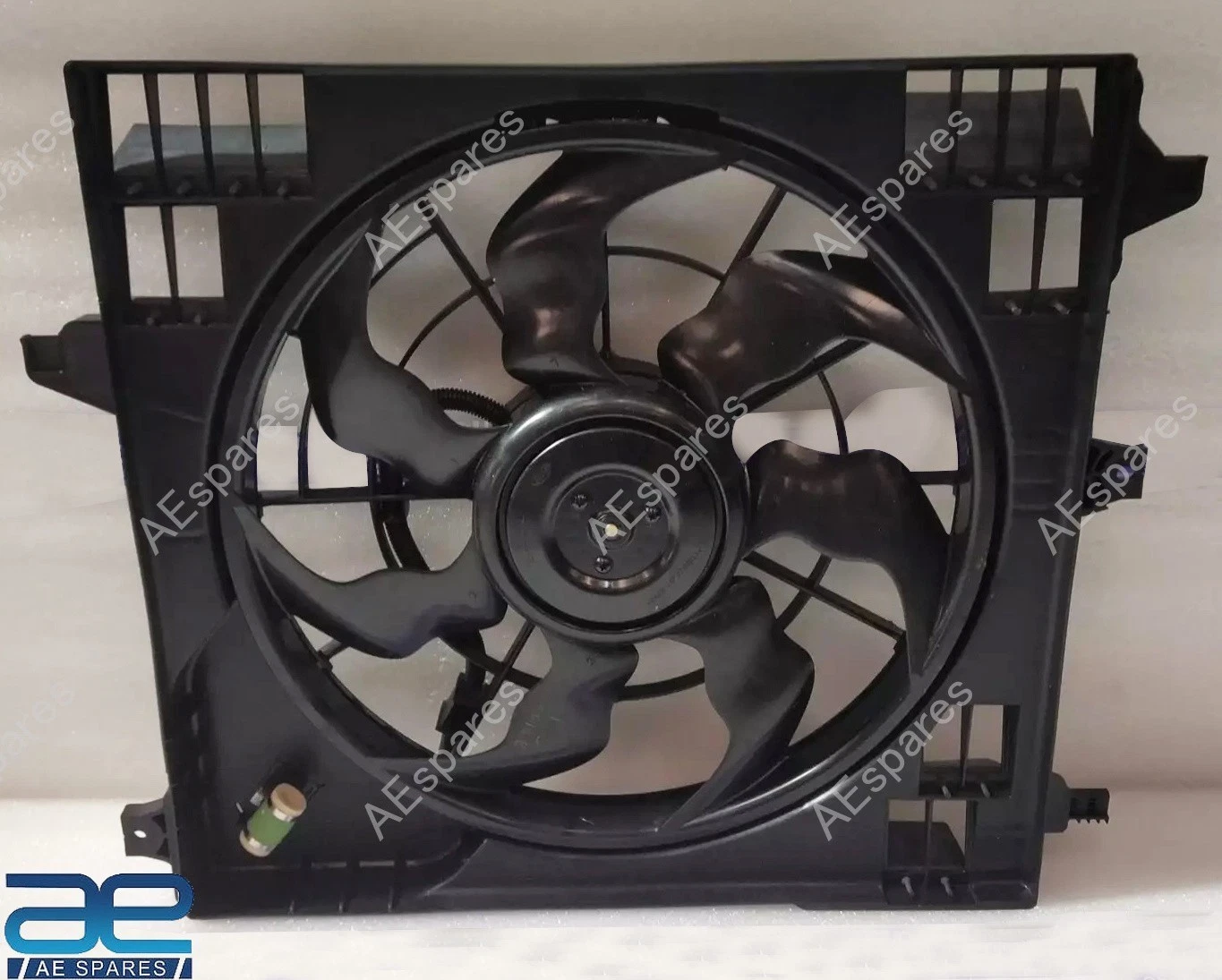 Radiator Fan with Motor & Shroud for Mahindra XUV700 2021-Now 0304FAM00691N