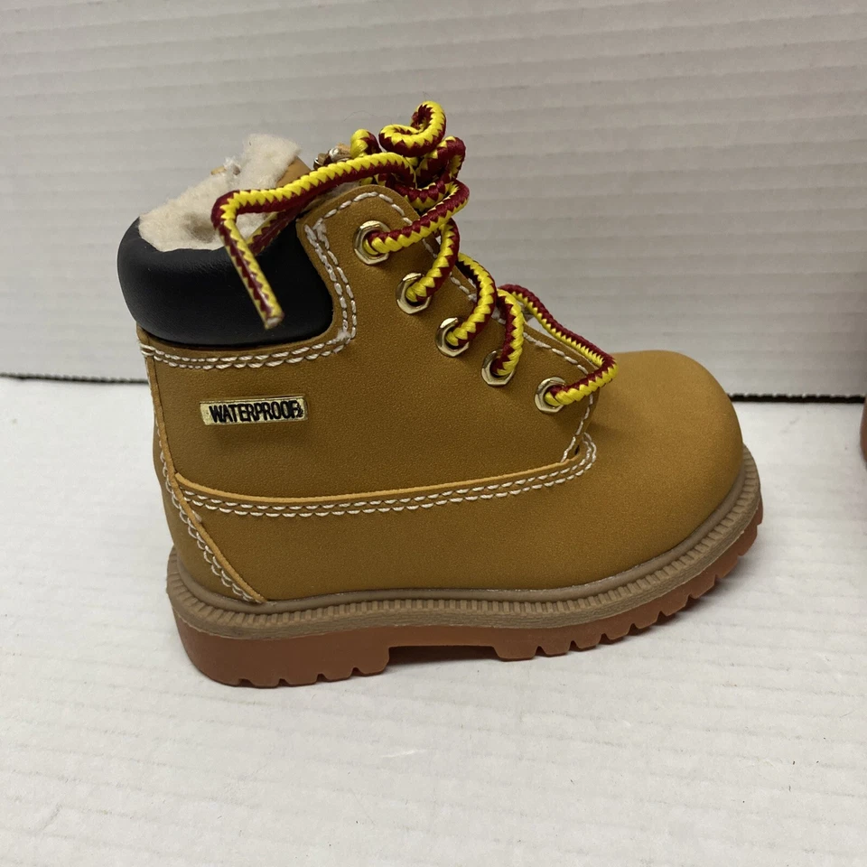 TODDLER TAN HIKING BOOTS SIZE 5 SMART FIT BRAND W ZIPPER  CLOSURE EX CONDITION - Image 4 of 4