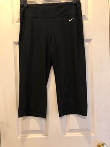 nike dri fit capris