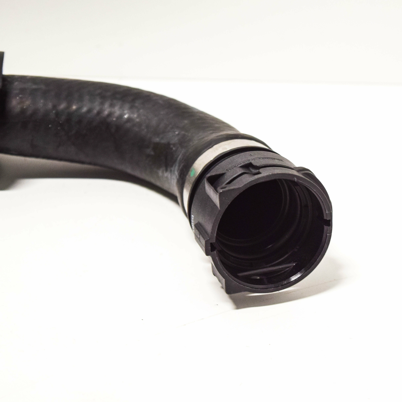 NEW BMW 5 E39 COOLING SYSTEM WATER HOSE PIPE 2.5 DIESEL  